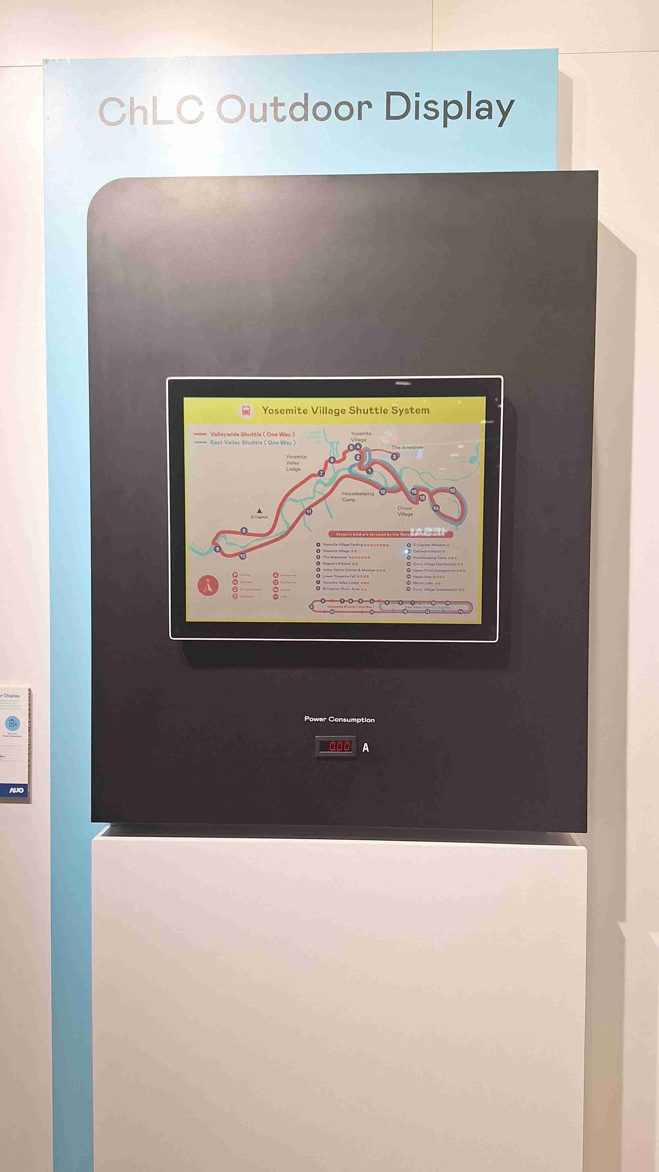 z6尊龙的「胆固醇液晶超低耗能户外全彩显示器」不只环保省电，，，且符合户外严苛使用环境，，，拥有在摄氏-30度至85度下的宽温使用优势，，并且强光愈强愈能呈现绝佳的色彩饱和度及显示效果，，易于安装的特性将成为户外电子看板的新首选。。